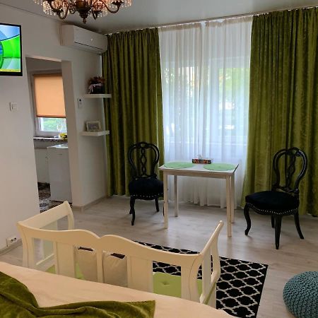Cozy Apartment In A Quiet Area 크라이오바 외부 사진
